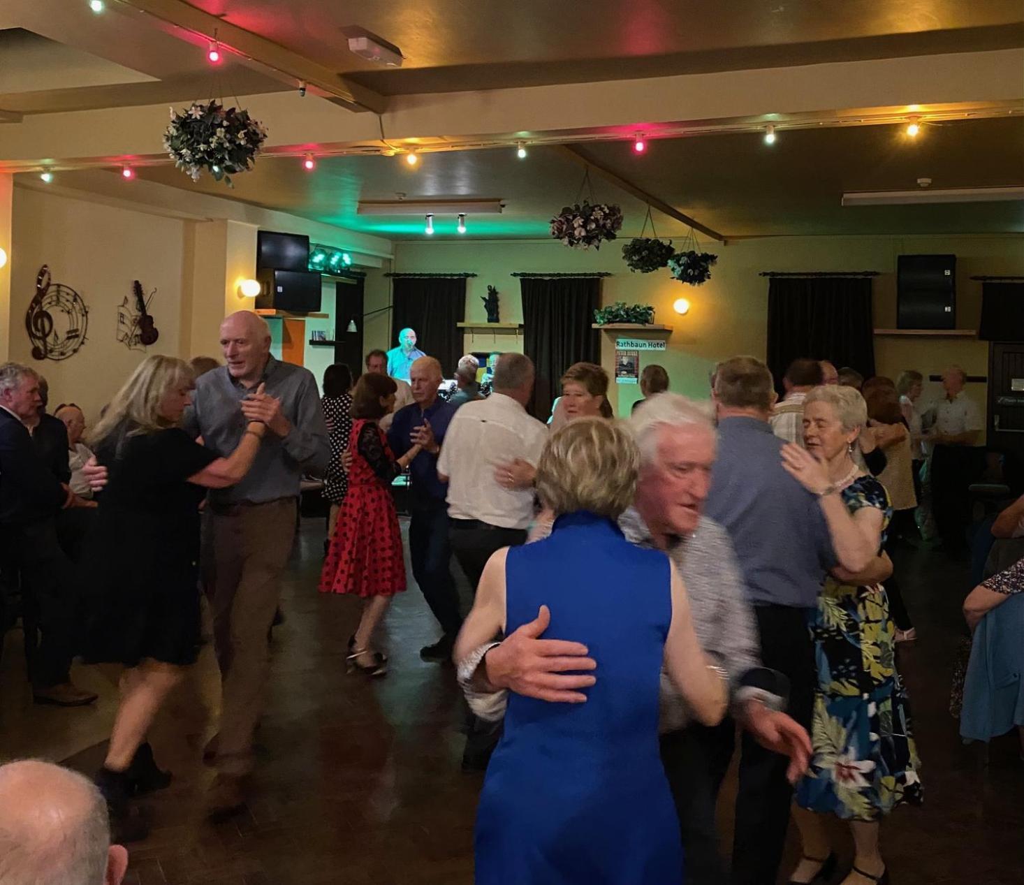 Rathbaun Hotel Lisdoonvarna Bagian luar foto