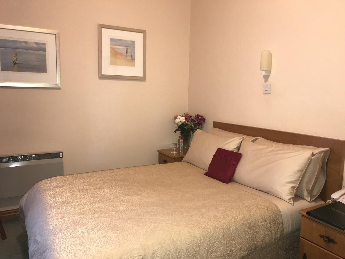 Rathbaun Hotel Lisdoonvarna Bagian luar foto